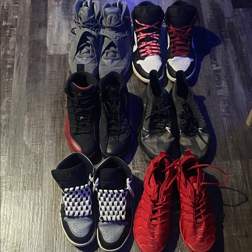 Sizes 9-10.5 - Picture 2 of 4